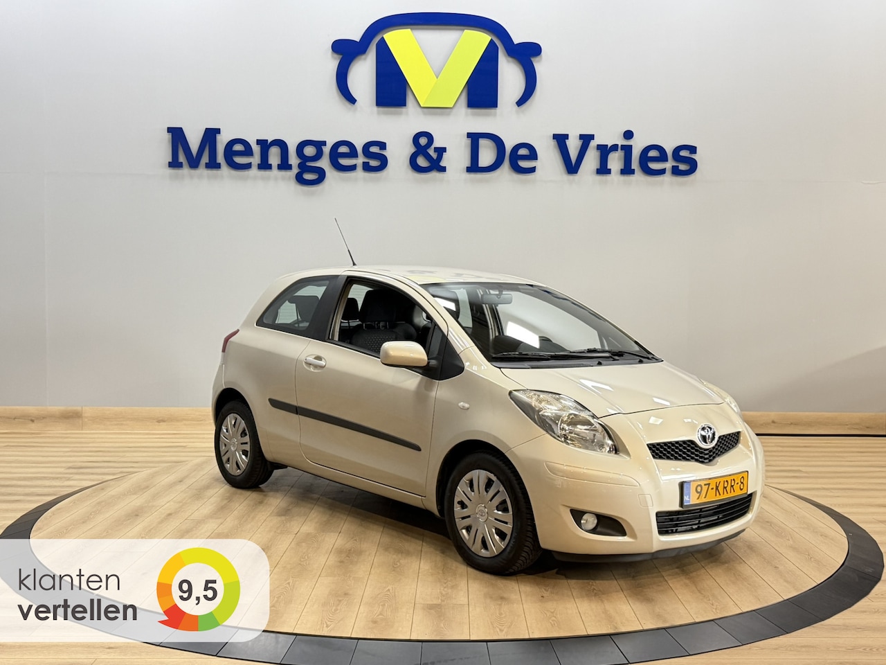 Toyota Yaris - 1.3 VVTi Aspiration Automaat Airco | Trekhaak | Parkeer Sensoren | Isofix | NAP - AutoWereld.nl