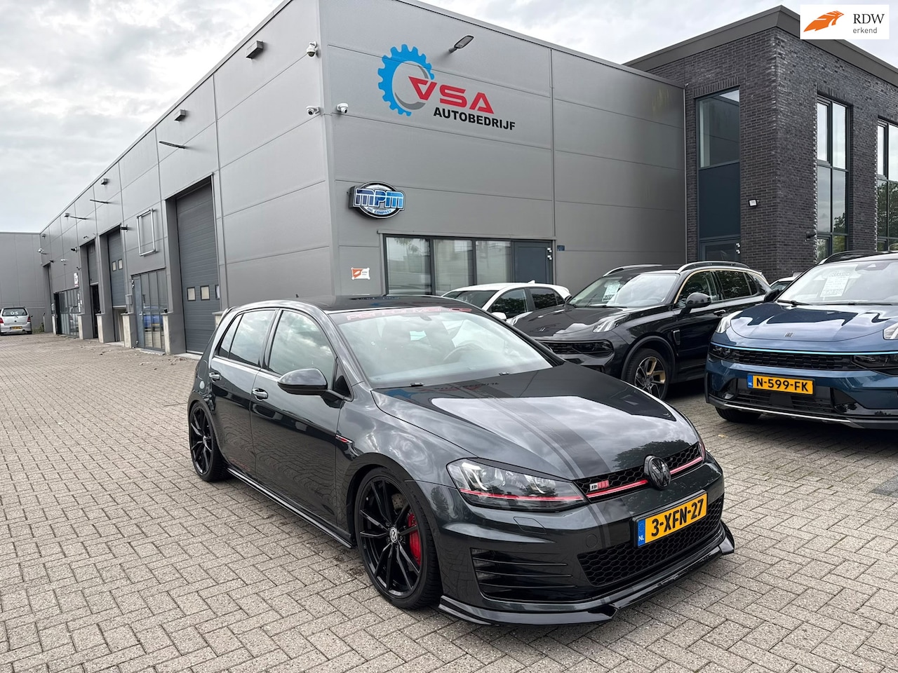 Volkswagen Golf - 2.0 TSI GTI Performance|JD 400PK|Panorama|Carplay|Flippers|AKRA|KW|Cruise|show waardig|All - AutoWereld.nl