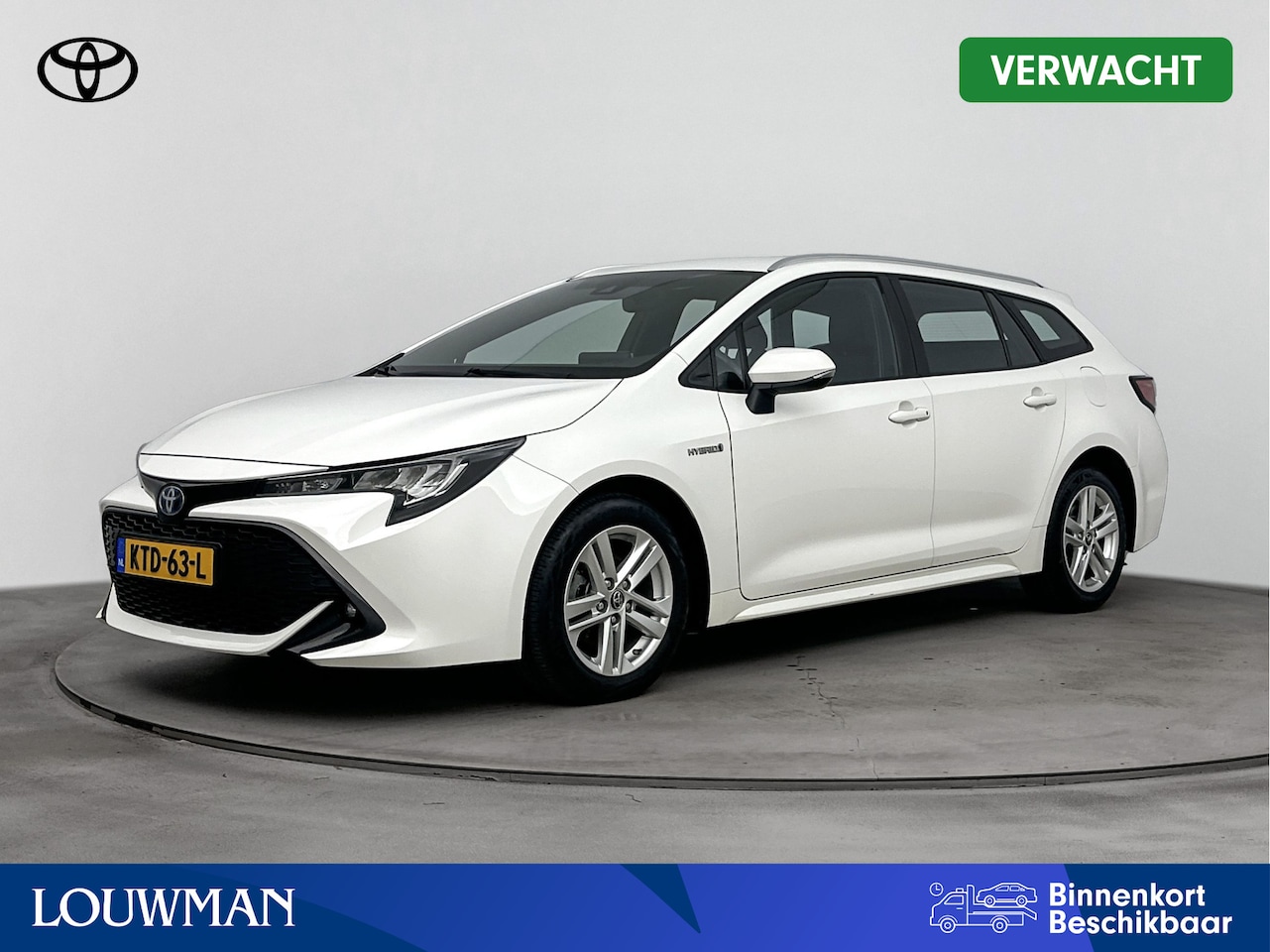 Toyota Corolla Touring Sports - 1.8 Hybrid Active | Navigatie | Parkeersensoren Achter | Stoelverwarming | - AutoWereld.nl