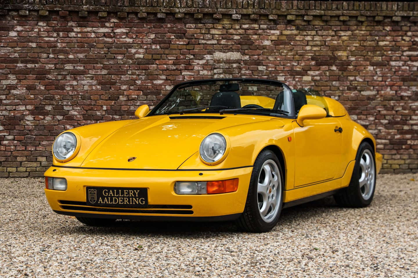 Porsche 911 - Newly delivered in Germany and serviced there until recently by a dealer/specialist,In Spe - AutoWereld.nl