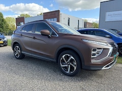 Mitsubishi Eclipse Cross - 2.4 PHEV Intense+ NAVI/LM/CAMERA/CARPLAY/CRUISE