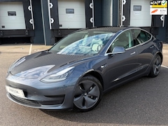 Tesla Model 3 - Standard RWD Plus 60 kWh PANO/CAMERA/LEDER/NAP