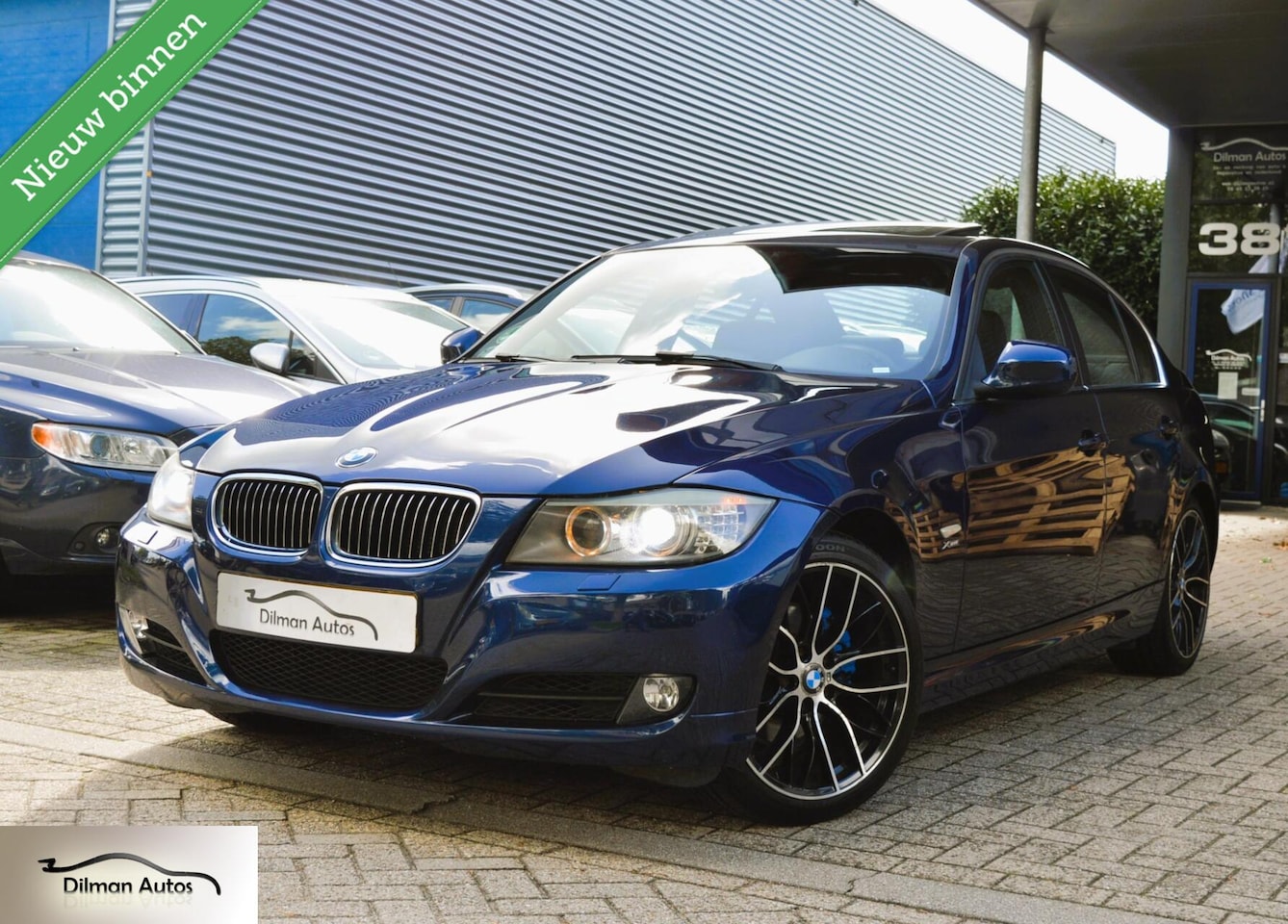 BMW 3-serie - 325xi Business Line|Navi|Leder|270 PK!!NL Auto!! - AutoWereld.nl