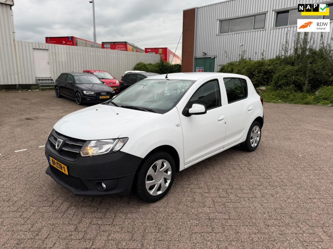 Dacia Sandero - 0.9 TCe Lauréate * Airco * Navi * Trekhaak * - AutoWereld.nl