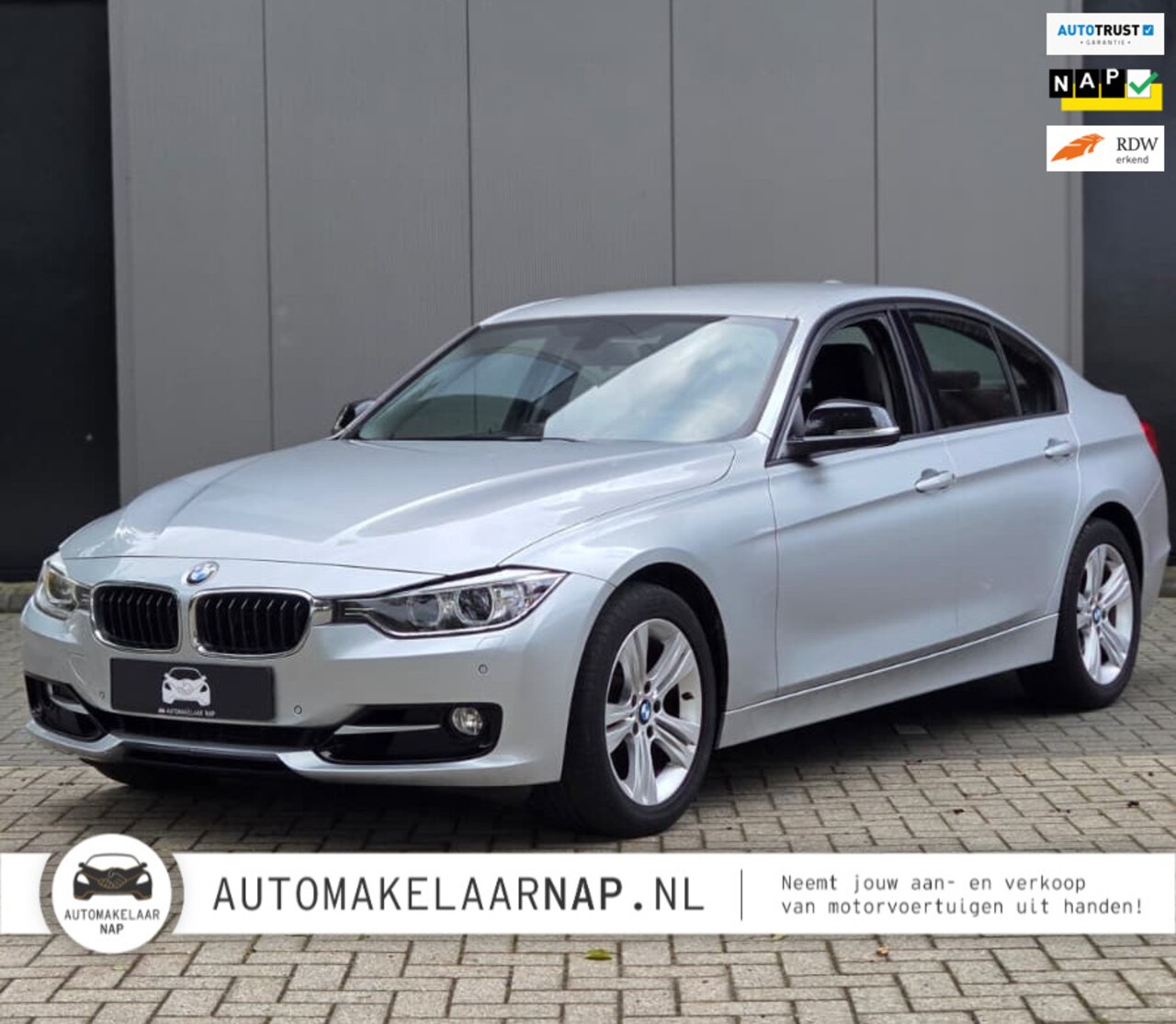 BMW 3-serie - 320i High Executive / HEAD-UP / Org. NL / Head up / 184 PK! / - AutoWereld.nl