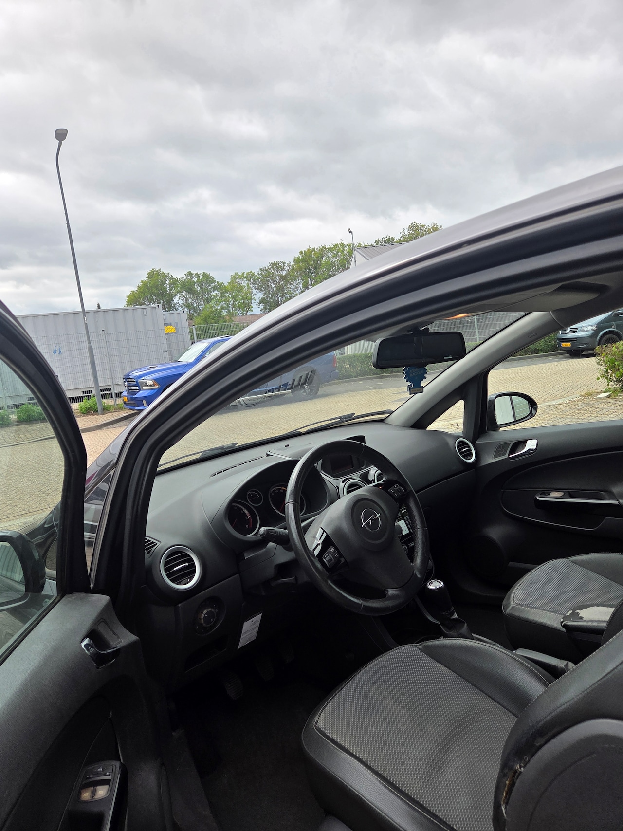 Opel Corsa - 1.4-16V Cosmo