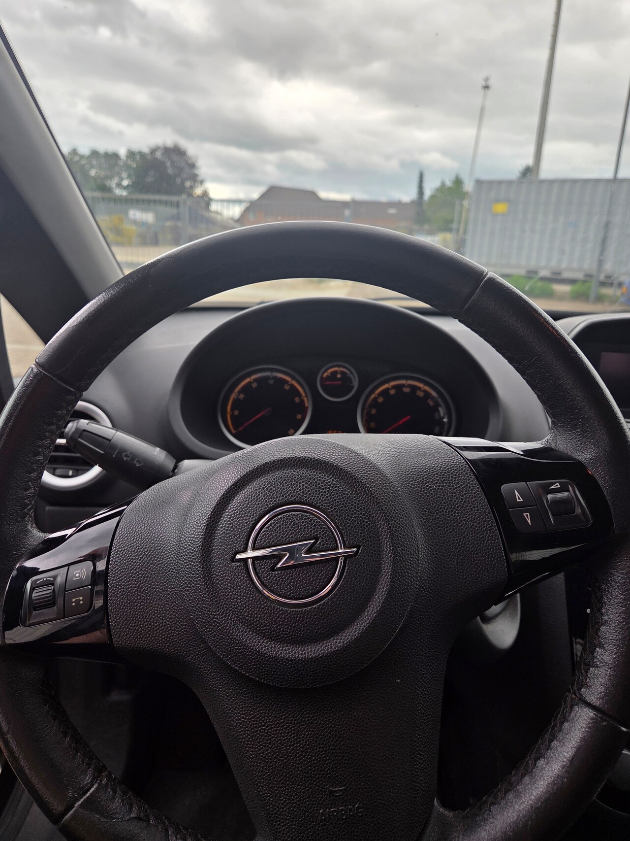 Opel Corsa - 1.4-16V Cosmo