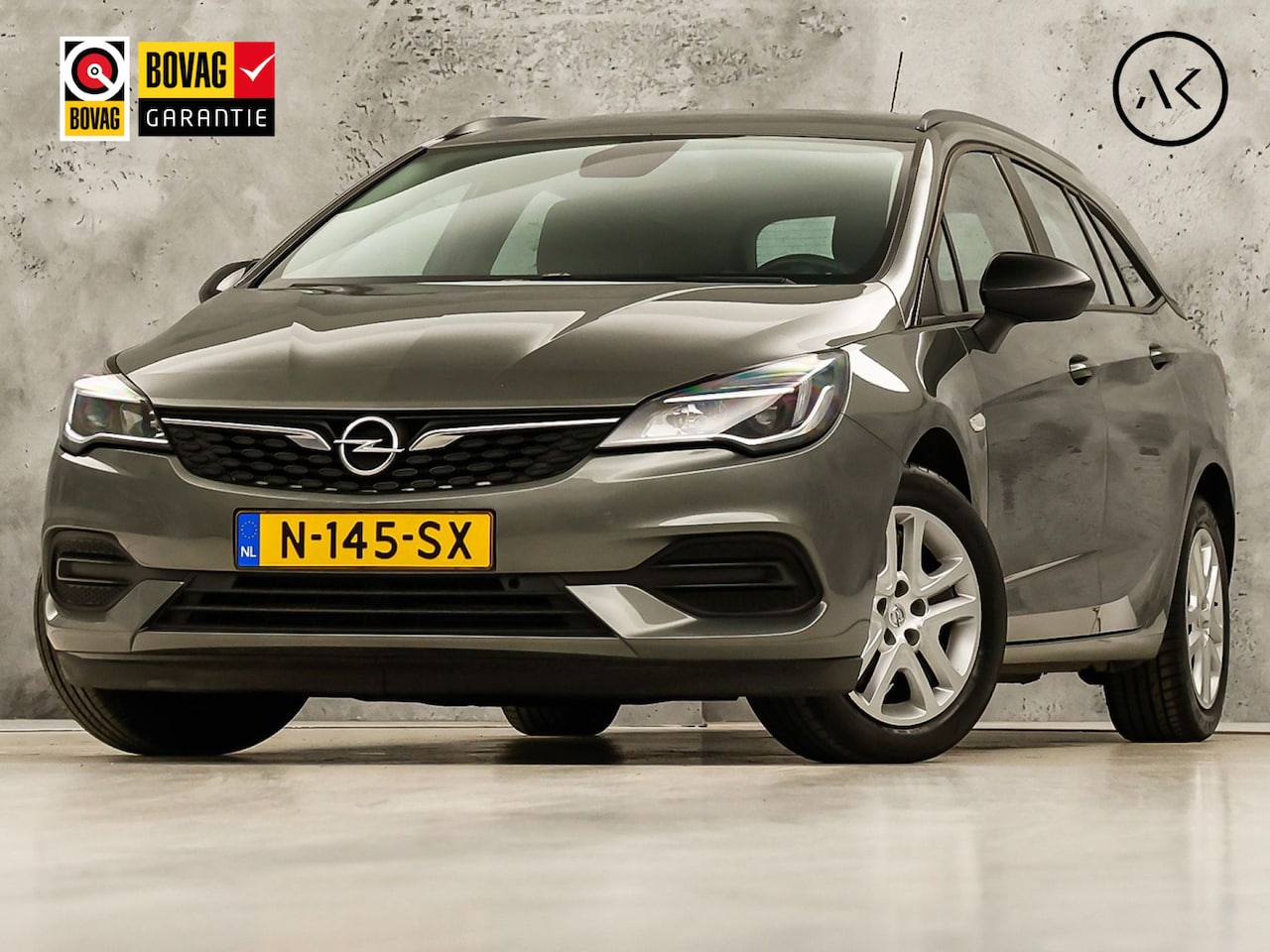Opel Astra Sports Tourer - 1.2 Sport (APPLE CARPLAY, NAVIGATIE, CRUISE, TREKHAAK, SPORTSTOELEN, PARKEERSENSOREN, NIEU - AutoWereld.nl
