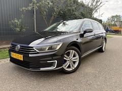 Volkswagen Passat Variant - 1.4 TSI GTE Connected Series / AUTOMAAT / NAVI / CRUISE / TREKHAAK