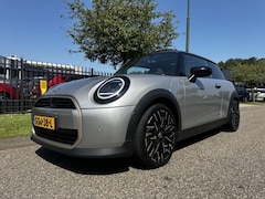 MINI Cooper - (f66) 1.5 156pk Aut C Full Options Pano-dak NL Auto Smetteloos