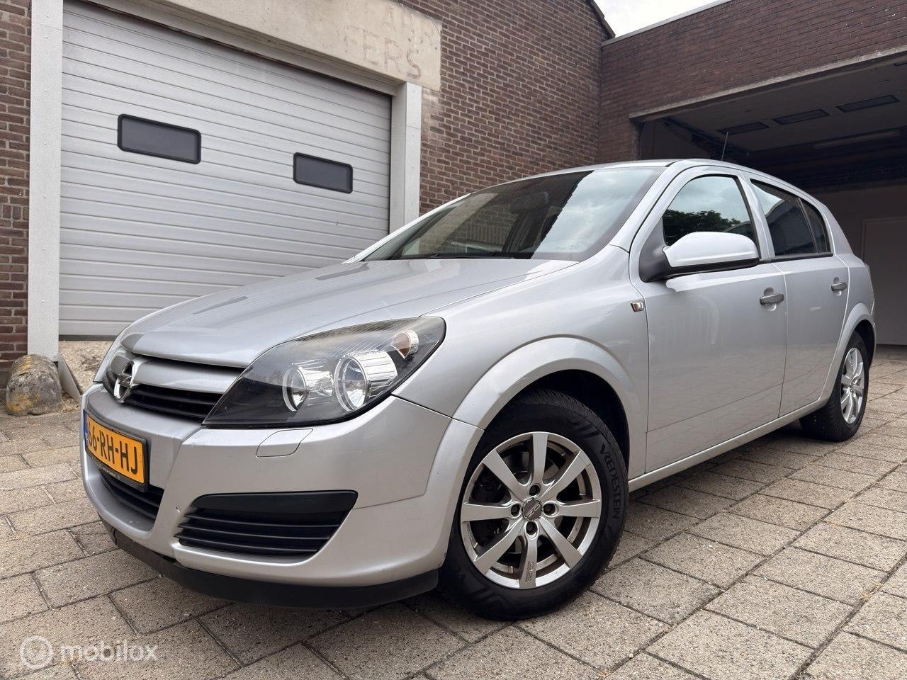 Opel Astra - 1.6 Essentia 1.6 Essentia - AutoWereld.nl