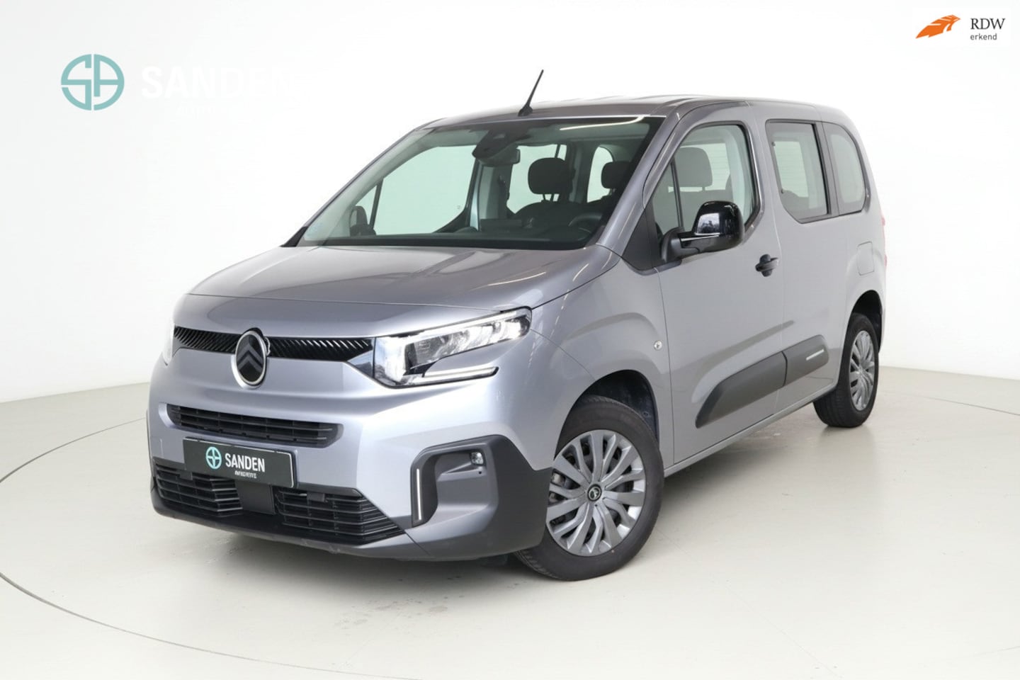 Citroën ë-Berlingo - Plus 50 kWh|Automaat|Led|Applecarplay|Parkeersensoren|Snelladen - AutoWereld.nl