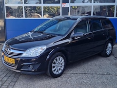 Opel Astra Wagon - 1.6 Cosmo / Trekhaak / Stoelverwarming / Leder / Airco / Cruise control / 16 inch / Boekje