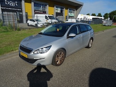 Peugeot 308 SW - 1.2 e-active automaat