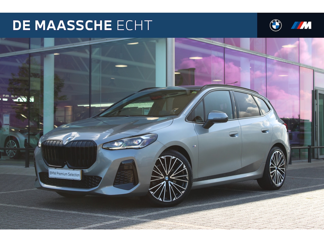 BMW 2-serie Active Tourer - 220i M Sport Automaat / Trekhaak / Panoramadak / Sportstoelen / Comfort Access / Head-Up / - AutoWereld.nl