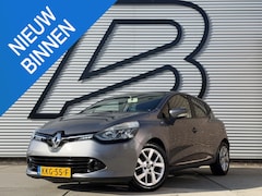 Renault Clio - 1.2 Limited 2e Eigenaar|Navi|Pano|Trekhaak|Airco|Cruise|Weinig KM|Carplay|APK tot 06-2027