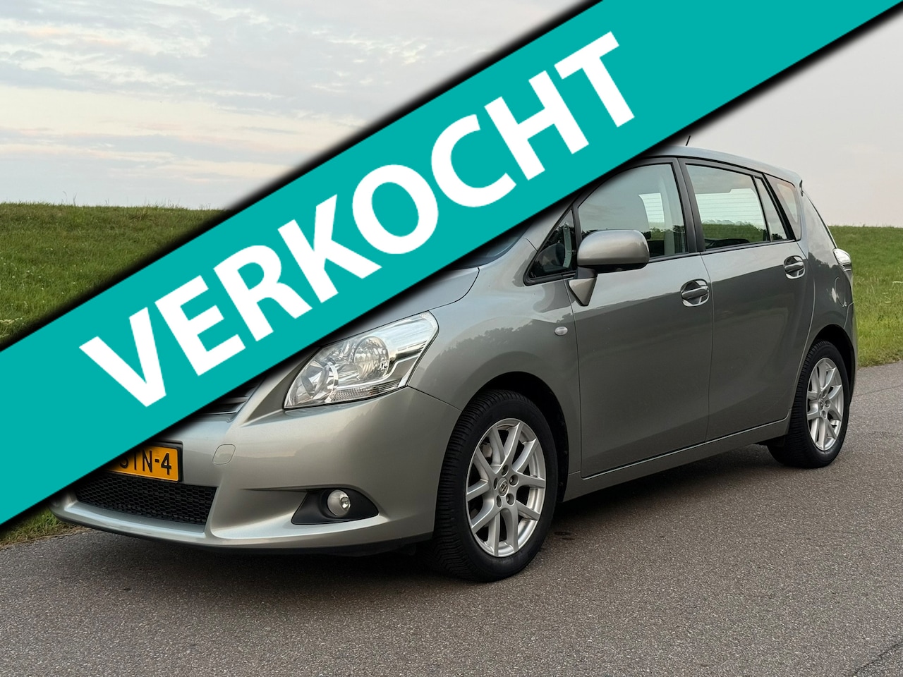 Toyota Verso - 1.8 VVT-i Business | Automaat | Trekhaak | Cruise Control - AutoWereld.nl
