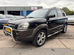 Hyundai Tucson - 2.7i V6 4WD Style