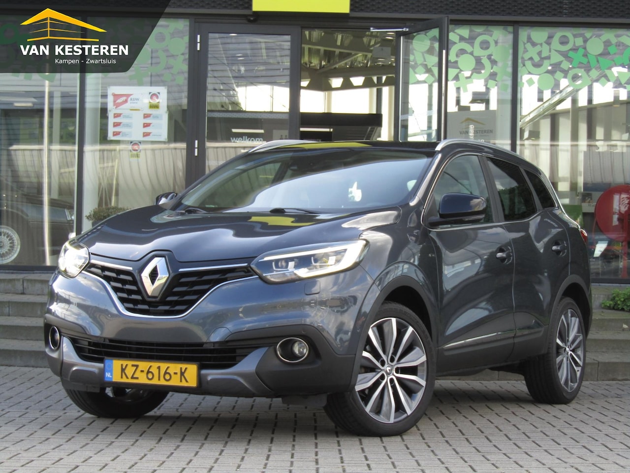 Renault Kadjar - TCe 130pk EDC Bose / Panoramadak / Navigatie / Camera / Stoelverwarming / 19'' Lmv / Compl - AutoWereld.nl
