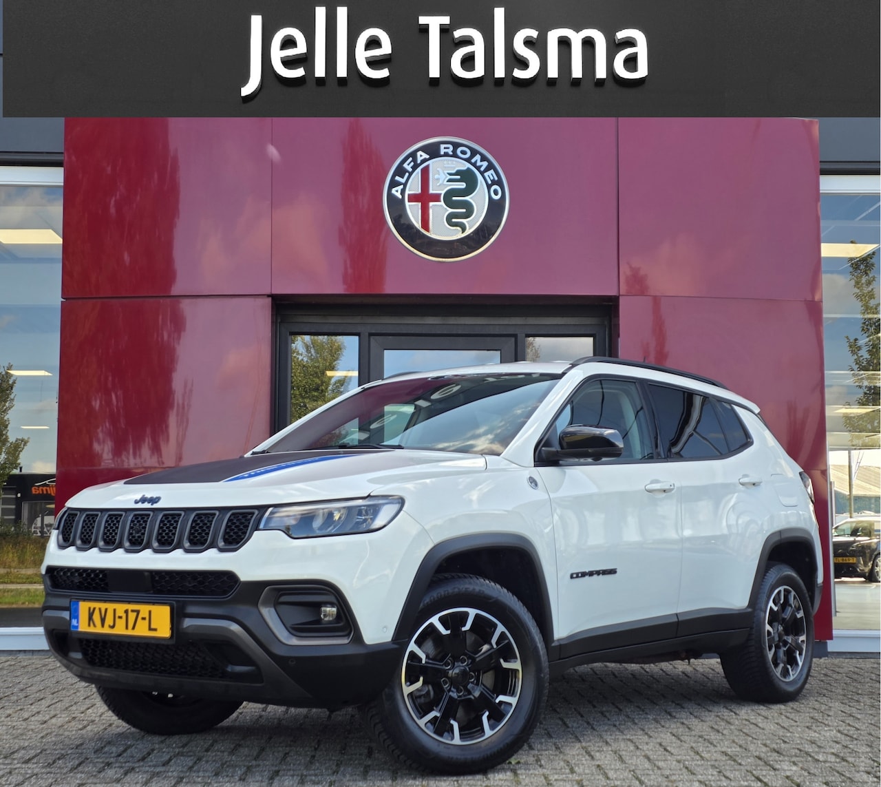 Jeep Compass - 4xe 240 Plug-in Hybrid Electric Trailhawk | Trekhaak 1250KG | Alpine Audio | Winterpakket - AutoWereld.nl