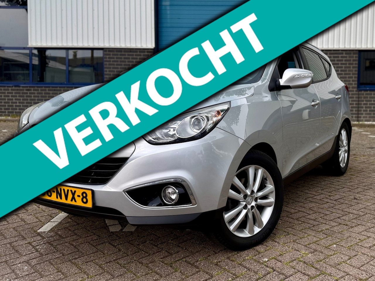 Hyundai ix35 - 2.0i i-Catcher * PANORAMA * LEER / APPLE CARPLAY * STOELVERWARMING * ACHTERUITRIJCAMERA * - AutoWereld.nl