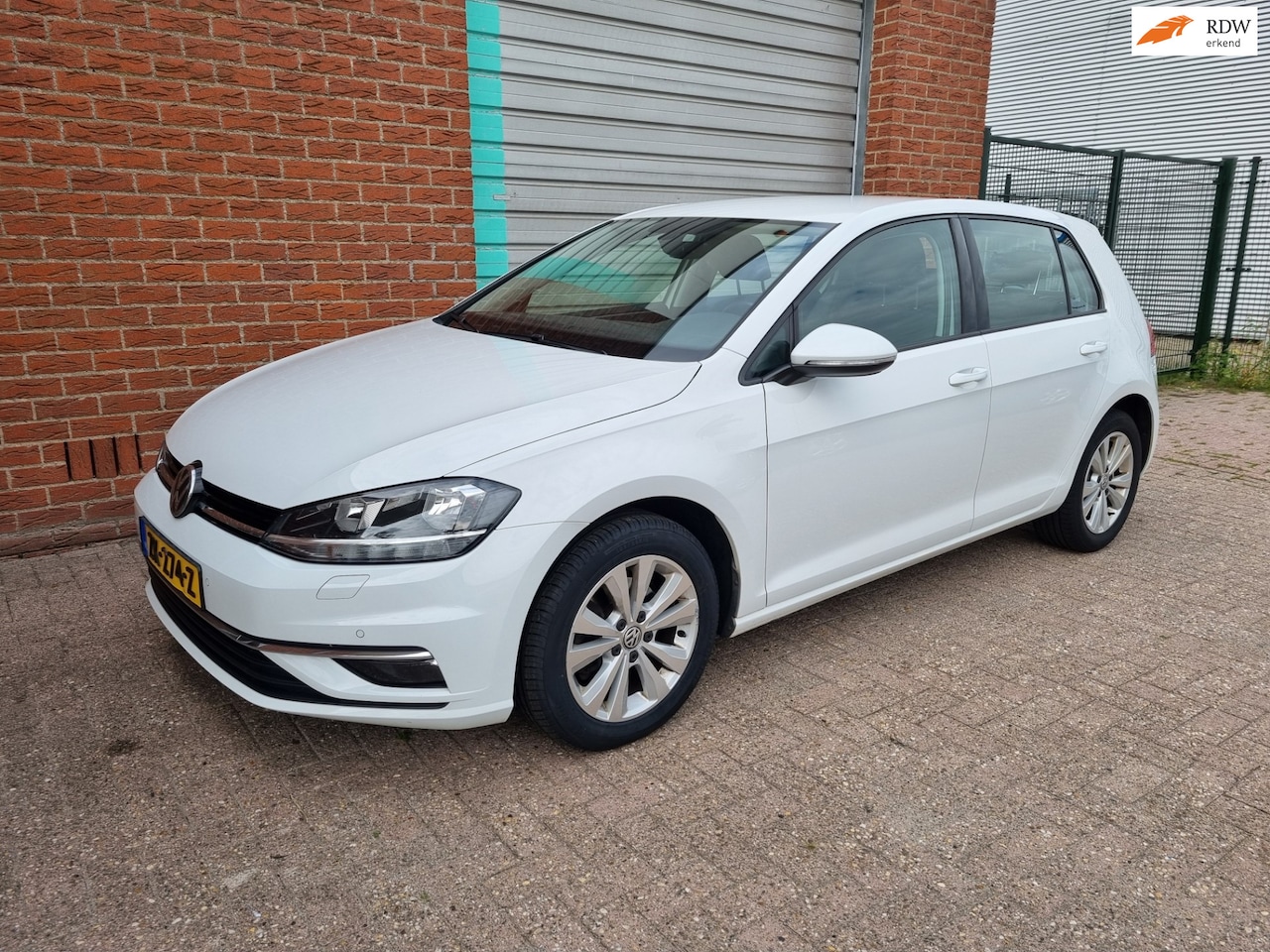 Volkswagen Golf - 1.4 TSI Comfortline 5-Drs DSG-Aut. Bj:2018 - AutoWereld.nl