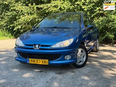 Peugeot 206 - 1.4 Forever | Airco + Nieuwe APK Nu € 1.275,