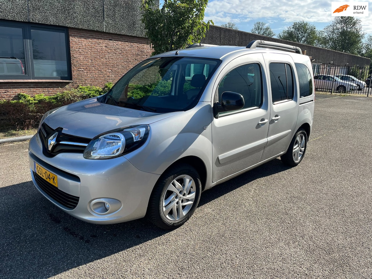 Renault Kangoo Family - 1.2 TCe Limited Start&Stop Navi|Boekjes|N.A.P - AutoWereld.nl