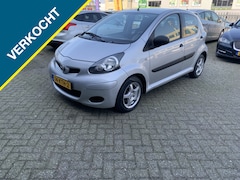 Toyota Aygo - 1.0-12V Access KMSTAND 43186