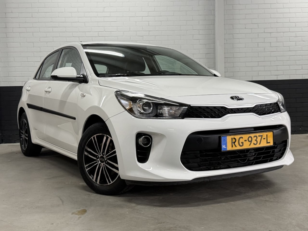Kia Rio - 1.0 TGDI Comf PlusLine Navigator / Carplay / Camera - AutoWereld.nl