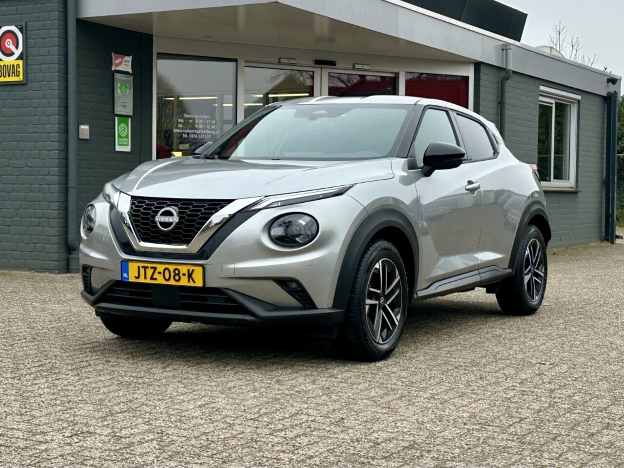 Nissan Juke - 1.0 DIG-T N-Connecta Keyless Navi Camera Carplay Stoelverwarming - AutoWereld.nl