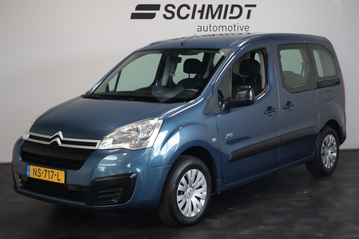 Citroën Berlingo - 1.2 PureTech Feel 110pk 5p | Airco | Cruise Control | Schuifdeuren - AutoWereld.nl