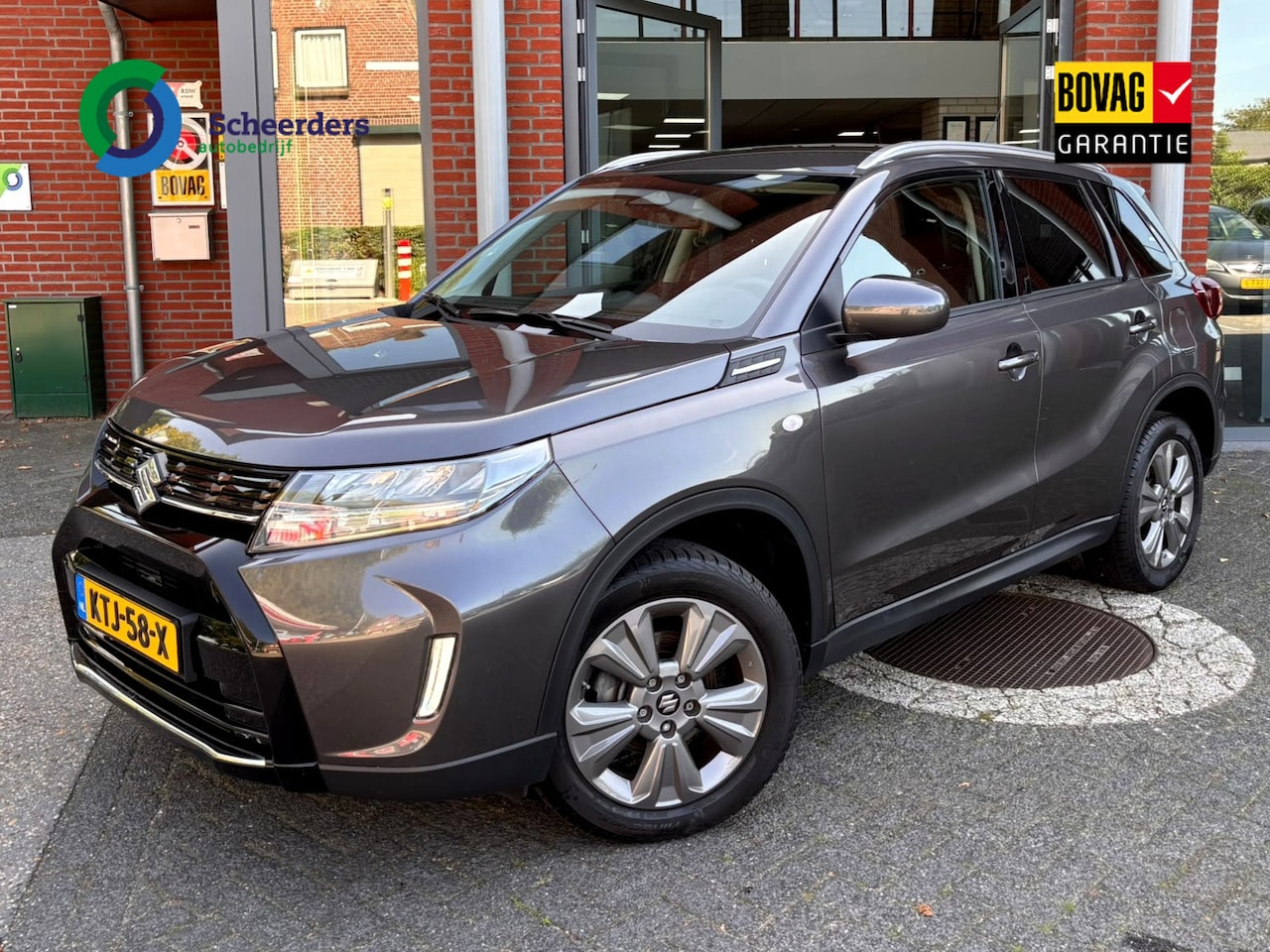 Suzuki Vitara - 1.5 Hybrid Select Nav,Camera,ACC - AutoWereld.nl