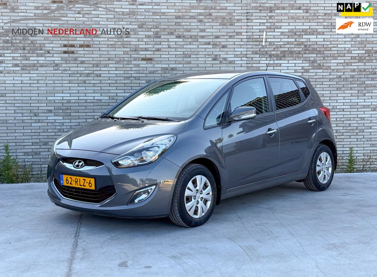 Hyundai ix20 - 1.6i i-Motion * APK 2027 * AUTOMAAT * NAP PAS * STOEL/STUUR VERWARMING * - AutoWereld.nl