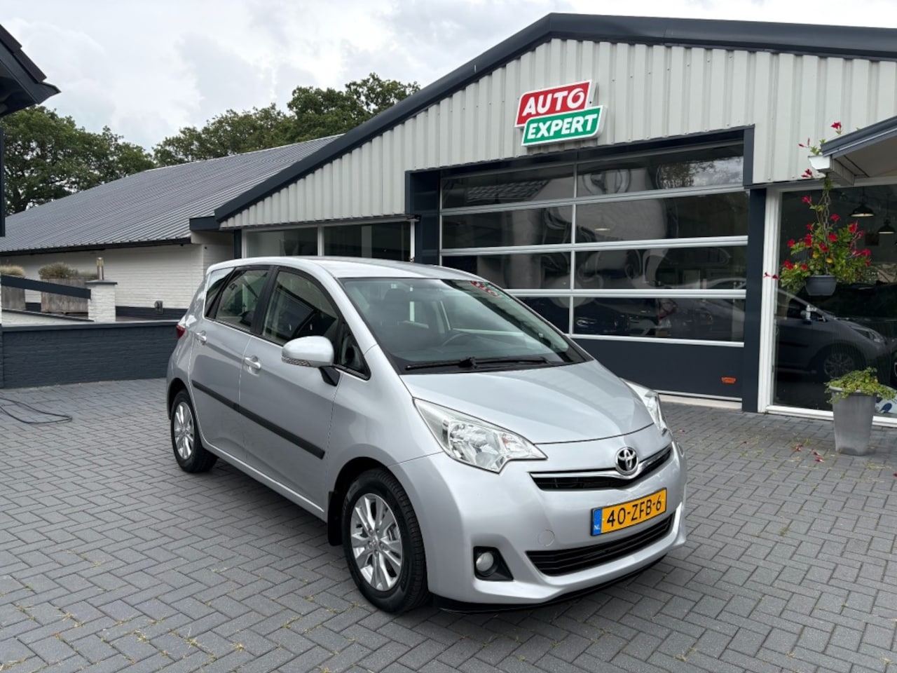 Toyota Verso S - 1.3 VVT-i Aspiration 1.3 VVT-i Aspiration, Automaat, Airco, All-in prijs inclusief Beurt, apk en garantie! - AutoWereld.nl