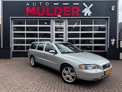 Volvo V70 - 2.4 140PK / TREKHAAK / AIRCO / CRUISE / STOELVERW. / APK NIEUW / RIJKLAAR