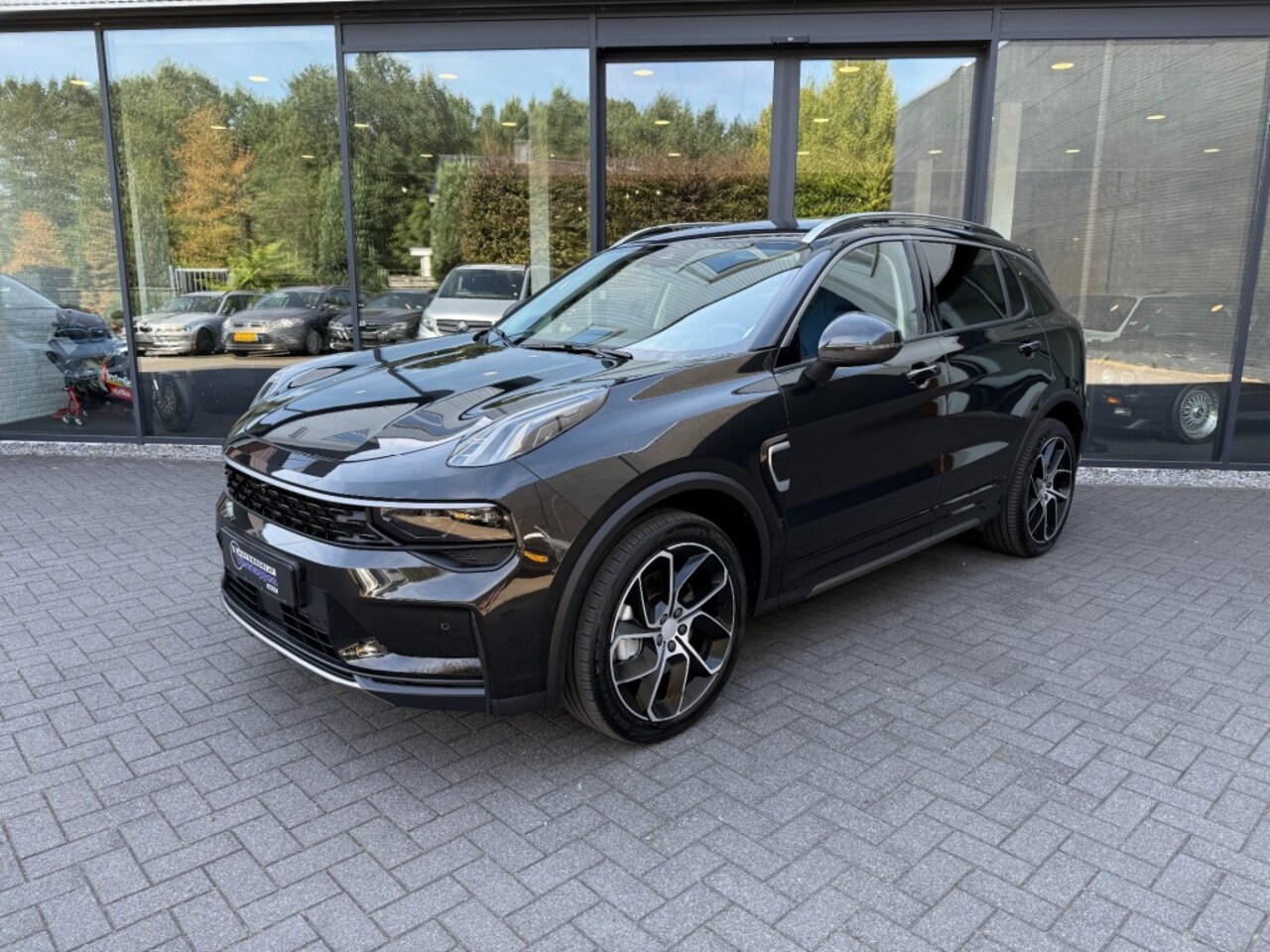 Lynk & Co 01 - 1.5 261pk PHEV Executive,Pano,Carplay,Cam360,BLIS,Memory,Lane Ass.,Stoelverw,LED,Infinity - AutoWereld.nl