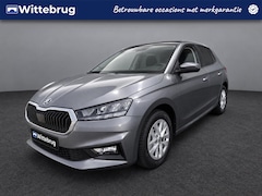 Skoda Fabia - 1.0 TSI Ambition Navigatie / Cruise control / PDC / HAL