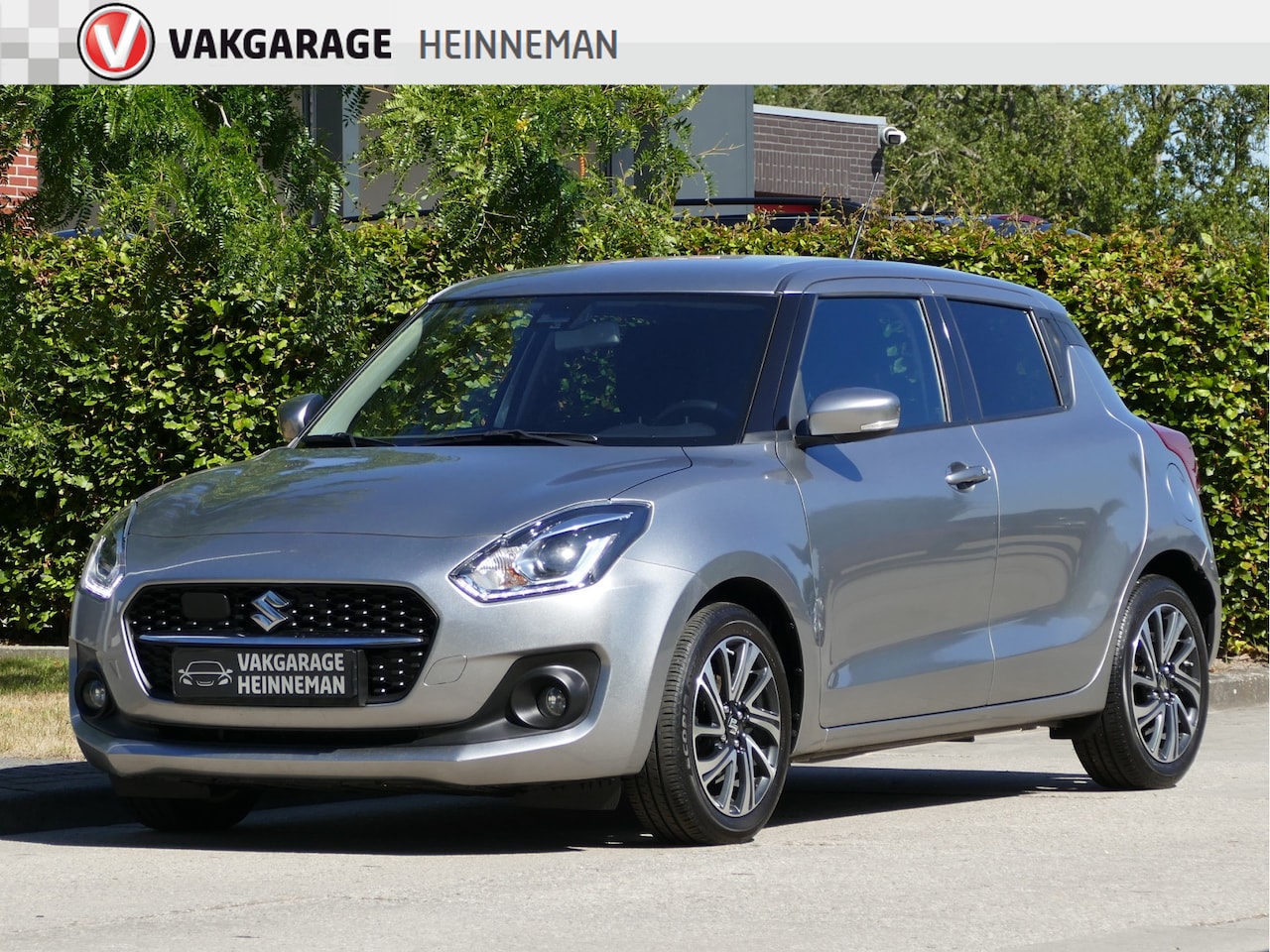 Suzuki Swift - 1.2 Select Smart Hybrid AUTOMAAT | achteruitrijcamera | Apple Carplay / Android Auto | nav - AutoWereld.nl