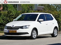 Skoda Fabia - 1.2 TSI Ambition AUTOMAAT | airco | trekhaak