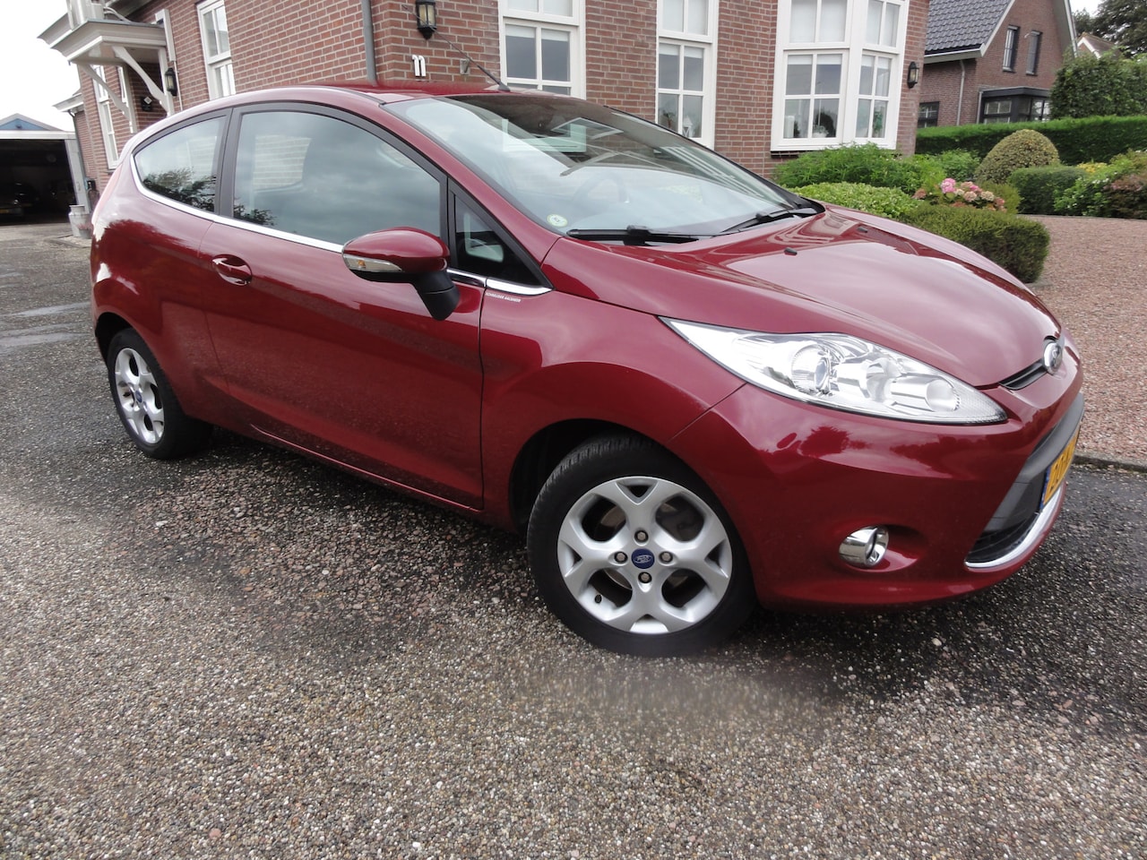 Ford Fiesta - 1.6 16V Titanium 120 PK AIRCO !! 3 DRS - AutoWereld.nl