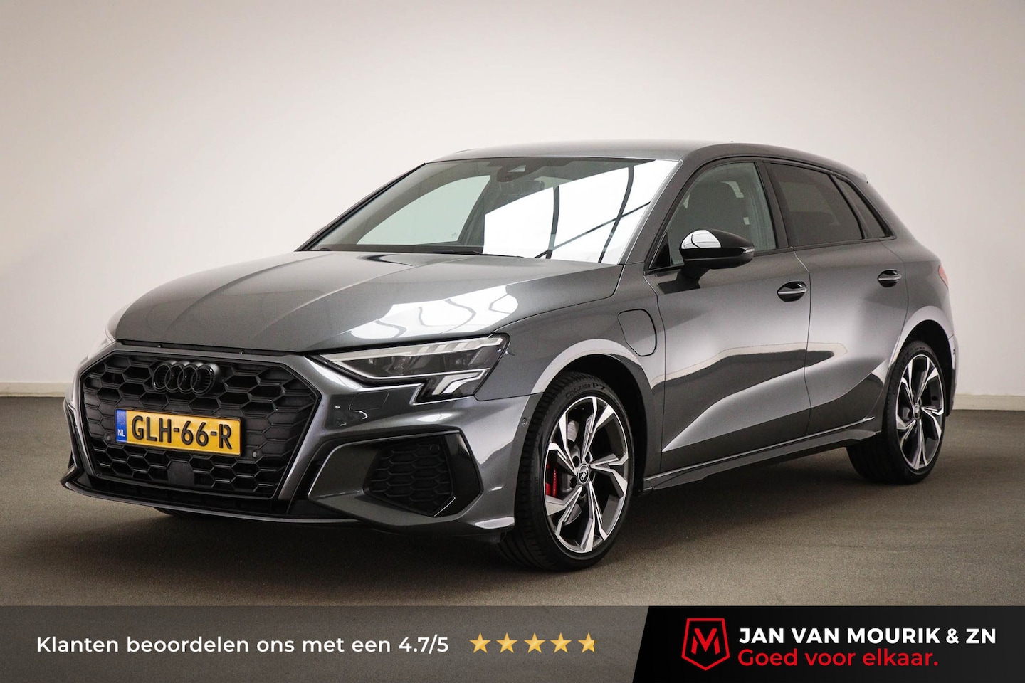 Audi A3 Sportback - 45 TFSI e S edition Competition | HALF LEDER | STOELVERWARMING | HILL HOLD | CAMERA | 18" - AutoWereld.nl