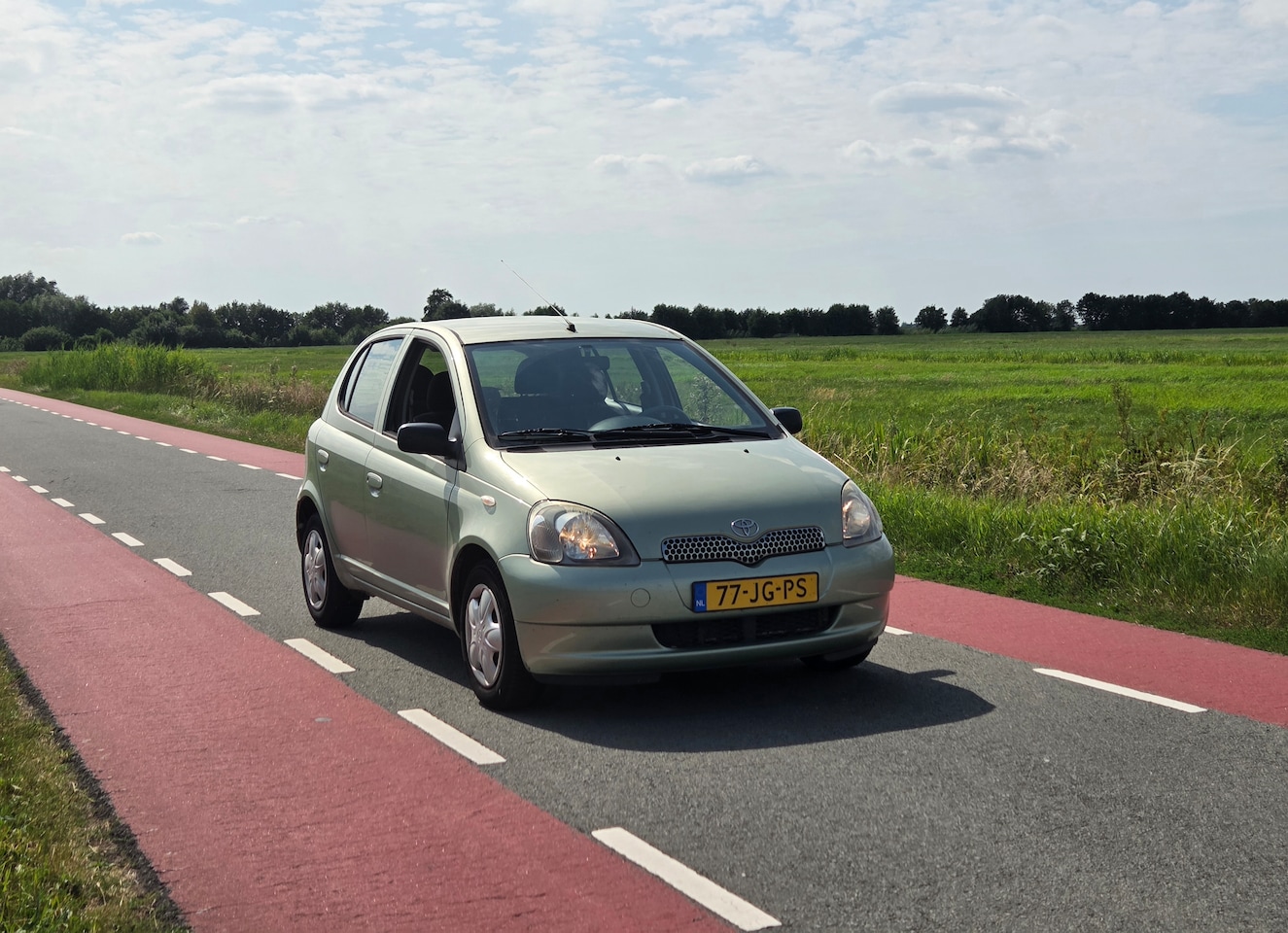Toyota Yaris - 1.0-16V VVT-i Sol - AutoWereld.nl