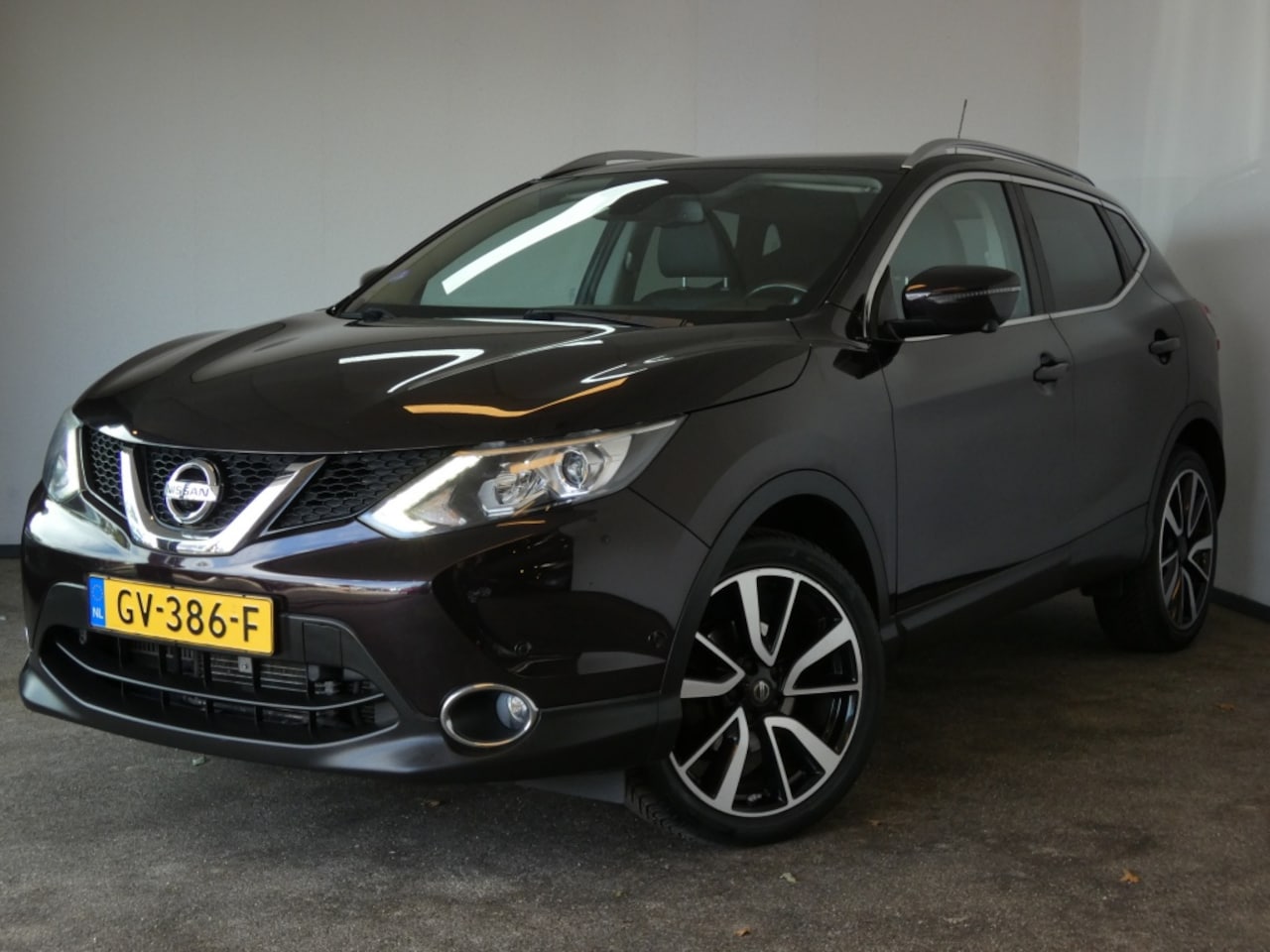Nissan Qashqai - 1.2 Tekna AUTOMAAT, NWE APK, STOELVERW. - AutoWereld.nl
