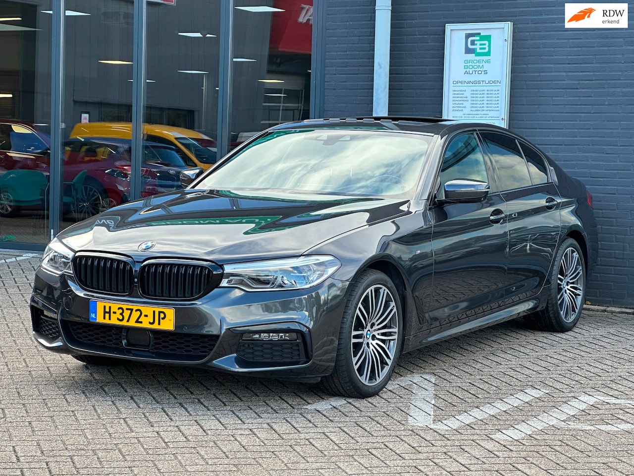 BMW 5-serie - 530i High Executive/PANO-DAK/LEDER/CAMERA/DEALERONDERHOUDEN!! - AutoWereld.nl