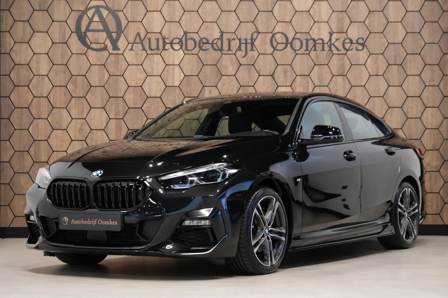 BMW 2-serie Gran Coupé - 218i High Executive *M-Pakket* 91dkm M-Sportinterieur/Navigatie |Recent Beurt Gehad| - AutoWereld.nl
