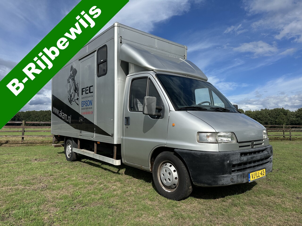 Peugeot Boxer - 3-paards paardenvrachtwagen XXL B-rijbewijs - AutoWereld.nl
