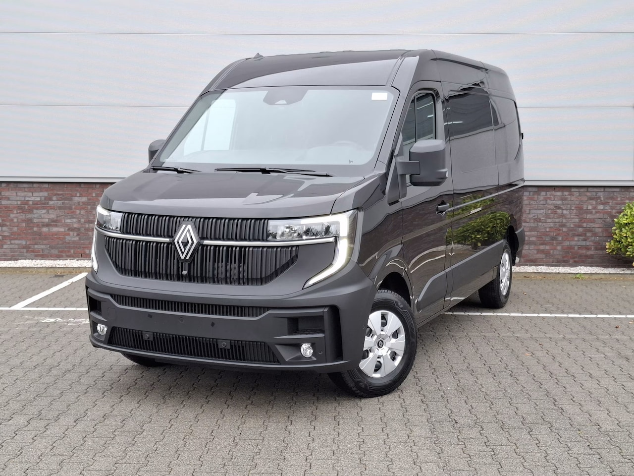 Renault Master E-Tech - T35 L2H2 Extra long range 87 kWh T35 L2H2 Extra long range 87 kWh - AutoWereld.nl
