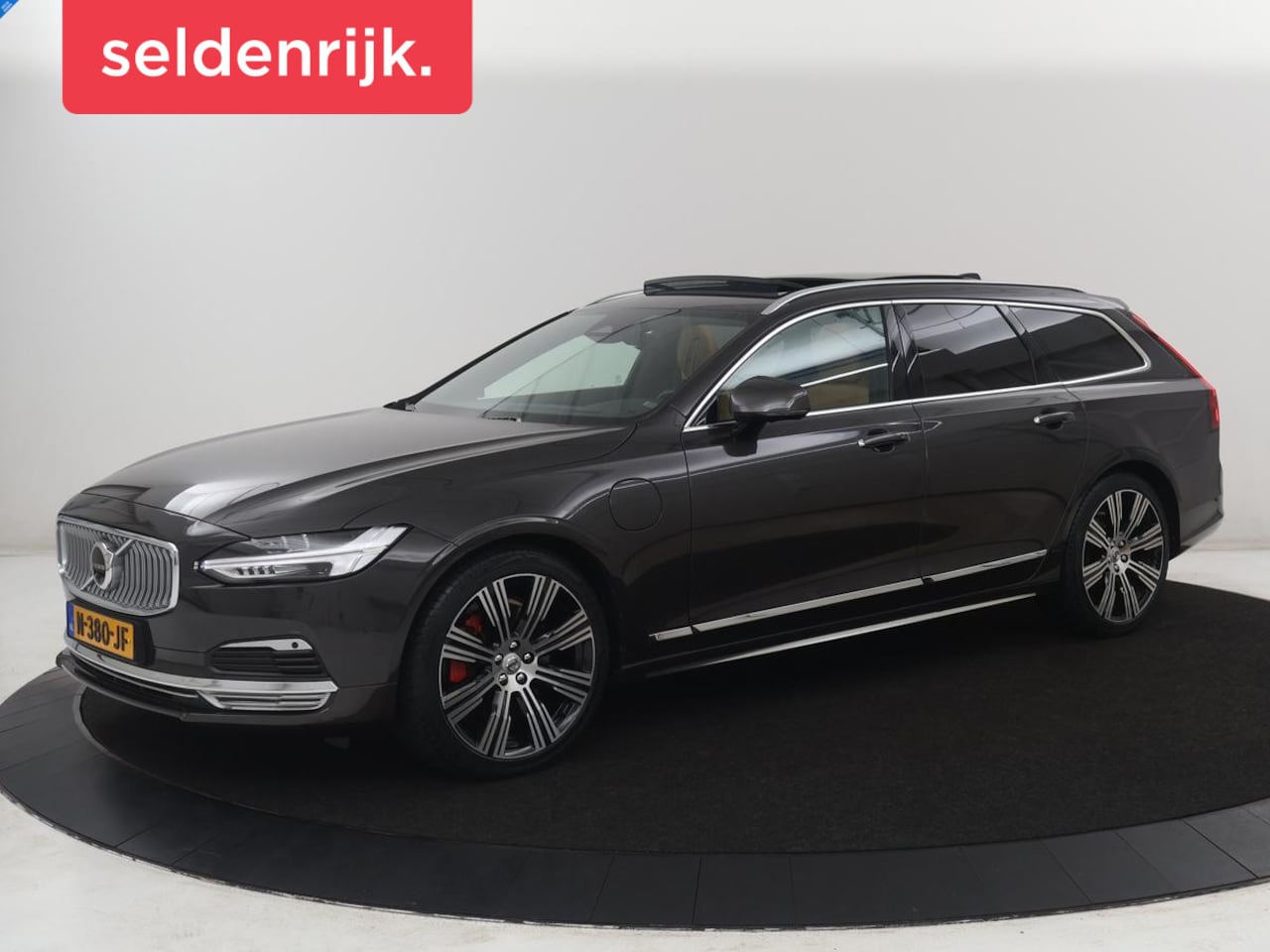 Volvo V90 - 2.0 T8 AWD Inscription Exclusive | Panoramadak | Memory | Leder | Adaptive cruise | Stuur/ - AutoWereld.nl