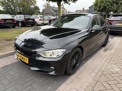 BMW 3-serie - 320I High Executive 2012 Sedan Zwart Automaat